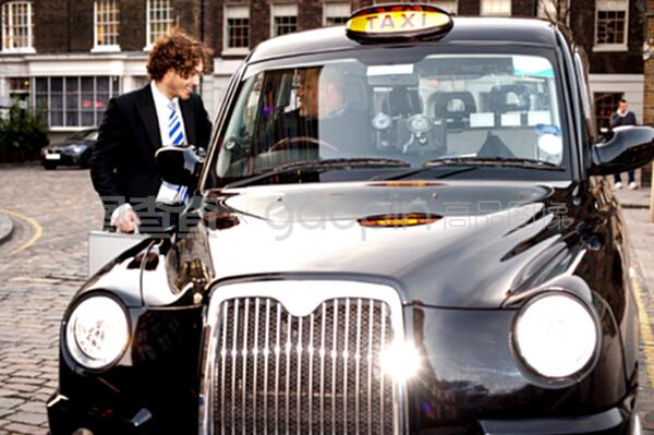 高效协同 企业与出租车租赁服务的合作之道